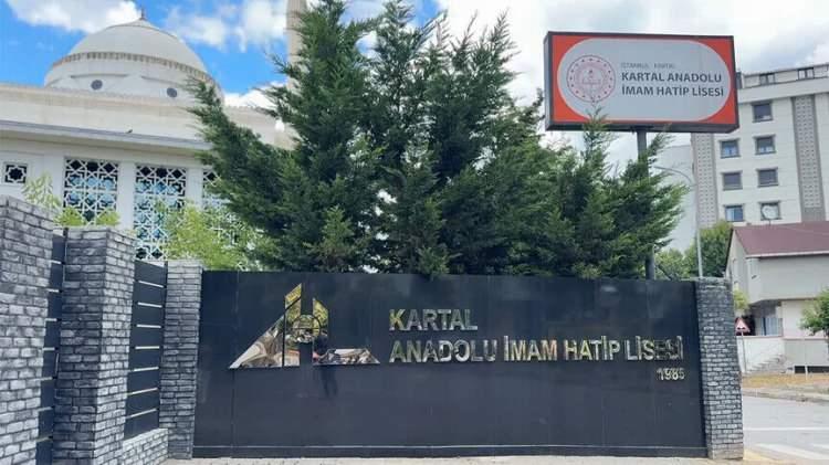 <p><span style="color:#B22222"><strong>KARTAL ANADOLU İMAM HATİP LİSESİ</strong></span></p>
