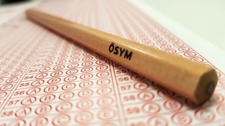 <p><strong>Mesleki Eğitim Veren Liseler</strong></p>

<p>Tercihte bulunan: 280.861</p>

<p>Yerleşme hakkı kazanan: 109.800</p>

<p>Yerleşme oranı: <strong>%39,09</strong></p>
