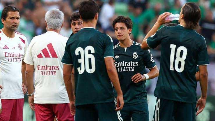 <p><strong>MOURINHO ARDA HAMLESİ NEDENİYLE İSPANYOL BASININDA ELEŞTİRİLDİ</strong></p>
