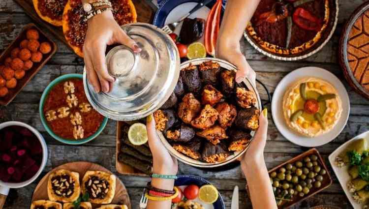 <p><strong>B&ouml;ylece T&uuml;rkiye, d&uuml;nyanın d&ouml;rt bir yanından &ouml;nemli gastronomi merkezlerinin bulunduğu listede iki şehirle temsil edildi.</strong></p>
