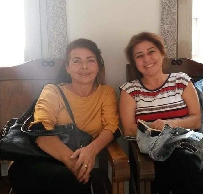 <p>&Ouml;l&uuml;m&uuml;nden bir g&uuml;n &ouml;nce de mal varlığını, vasiyet yoluyla Sevilay S.&rsquo;ye bıraktığı tespit edildi.</p>

<p>Yargılama sonucunda Sevilay S. ile iş birliği yaptığı tespit edilen Beyhan M. hakkında, "tasarlayarak kasten &ouml;ld&uuml;rme" su&ccedil;undan m&uuml;ebbet hapis cezası verildi.</p>

<p>Sevilay S.&rsquo;nin yeğeni olan Derya Y. ise cinayet ve zehirleme eylemine doğrudan iştirak ettiğine dair yeterli delil bulunamamasından dolayı beraat etti.</p>
