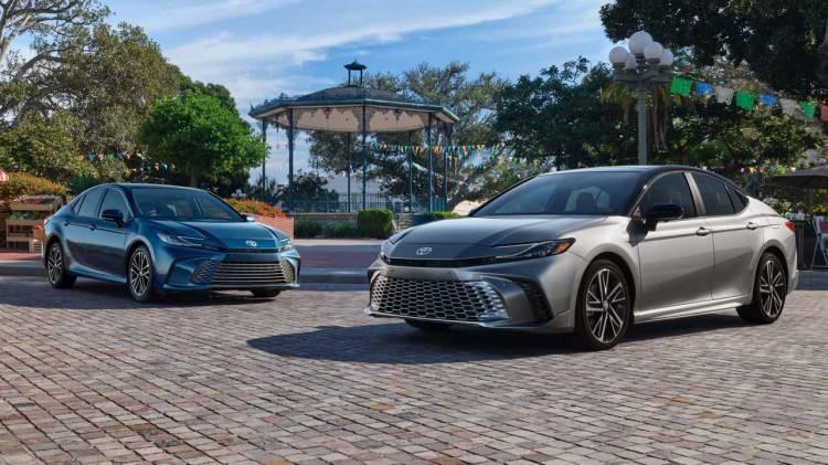 <p><strong><span style="color:rgb(178, 34, 34)">TOYOTA CAMRY</span>&nbsp; |&nbsp; 13 MİLYON</strong></p>

<p>&nbsp;</p>

<p>1982 |&nbsp; Japonya</p>
