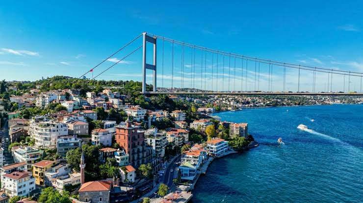 <p>Bir sıralama ise Boğaz'da en fazla yalının hangi ailelerin m&uuml;lkiyetinde bulunduğunu ortaya koydu.</p>

<p>&nbsp;</p>
