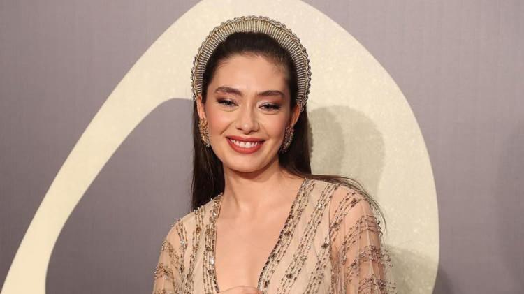 <p>Neslihan Atagül - 14,1 Mn takipçi&nbsp;</p>
