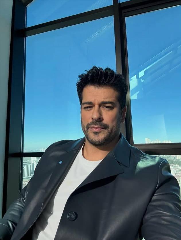 <p>Burak Özçivit - 24,6 Mn takipçi&nbsp;</p>
