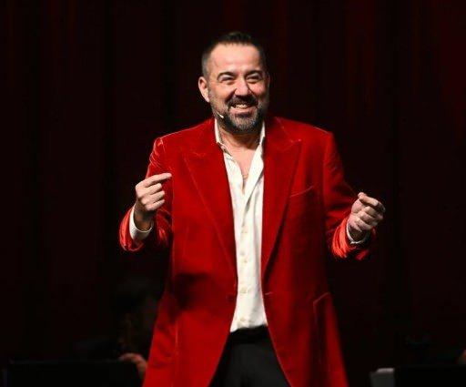 <p>Ata Demirer - 2,8 Mn takipçi</p>

<p>&nbsp;</p>

<p>&nbsp;</p>
