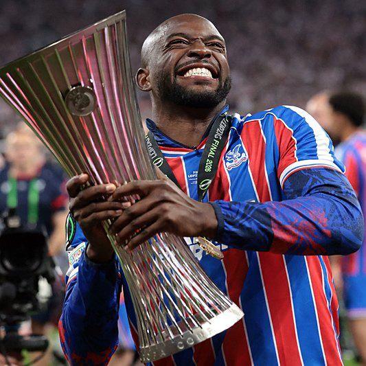 <p>Mateta'nın ismi transferde forvet aradığı d&ouml;nem Fenerbah&ccedil;e ile de ciddi şekilde anıldı.<br />
<br />
(TAKVİM)</p>
