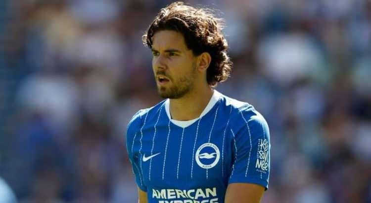 <p>Fenerbah&ccedil;e, Şampiyonlar Ligi'nde Lyon'u elemesi halinde Ferdi Kadıoğlu i&ccedil;in Ada'ya &ccedil;ıkarma yapacak ve Brighton'la masaya oturacak.<br />
<br />
(FOTOMA&Ccedil;)</p>
