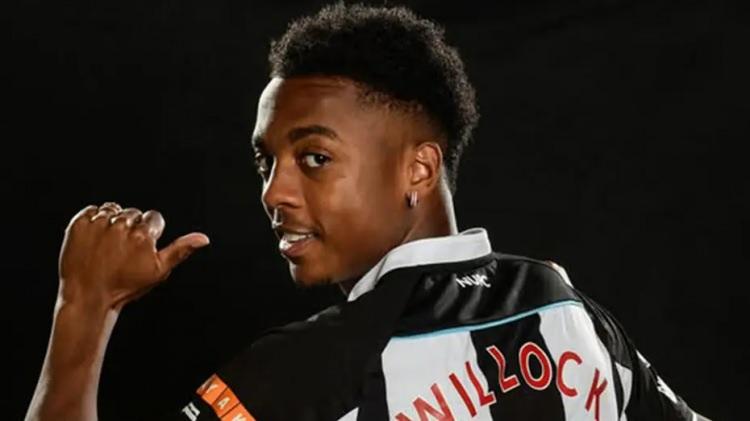 <p>Beşiktaş, orta saha transferinde Joe Willock i&ccedil;in pazarlıklarına devam ediyor.<br />
<br />
​Newcastle United'ın y&uuml;ksek bir bonservis talep etmesi nedeniyle transfer zorlaşırken Juventus'tan Fabio Miretti i&ccedil;in de g&ouml;r&uuml;şmeler s&uuml;r&uuml;yor.<br />
<br />
(FANATİK)</p>
