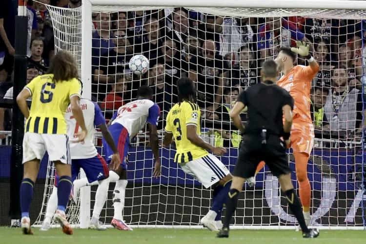 <p>Fenerbah&ccedil;e'nin bu zaferiyle Devler Ligi'nde T&uuml;rkiye, artık iki takım ile temsil edilecek.</p>
