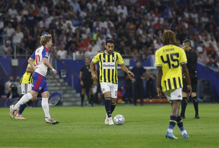 <p>Haberde, eski Arsenal oyuncusunun kutlamalarının Lyon cephesinde tepkiye neden olduğu ve ma&ccedil; sonunda saha i&ccedil;inde b&uuml;y&uuml;k bir tartışma yaşandığı belirtildi.</p>

<p>&nbsp;</p>
