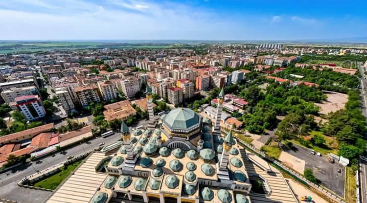 T&uuml;rkiye'nin en kalabalık mahallesi belli oldu! İstanbul'u ve Ankara'yı bile geride bıraktı