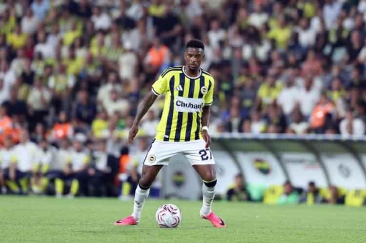 <p>SAĞ BEK: SEMEDO</p>
