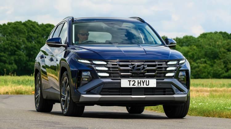 <p><span style="color:#B22222"><strong>8. HYUNDAİ TUCSON -</strong></span></p>

<p>&nbsp;</p>

<p><strong>COMFORT, 1.6 T-GDI DCT -</strong></p>

<p><strong>2.386.974 ₺</strong></p>

<p>&nbsp;</p>
