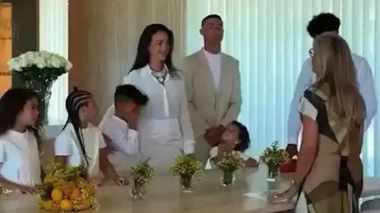 Nikah sonrası i&ccedil;in kararını verdi: Rodriguez'den Ronaldo'nun &ccedil;ocukları i&ccedil;in hukuk m&uuml;cadelesi