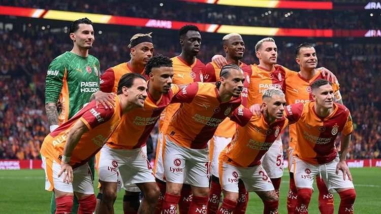 <p>S&uuml;per Lig'i ge&ccedil;en sezon şampiyon olarak tamamlayan Galatasaray, Şampiyonlar Ligi'ne doğrudan katılmaya hak kazanmıştı.</p>
