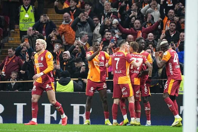 <p><strong>1- GALATASARAY | 394.7 MİLYON EURO (G&Uuml;NCEL TAKIM DEĞERİ)</strong></p>
