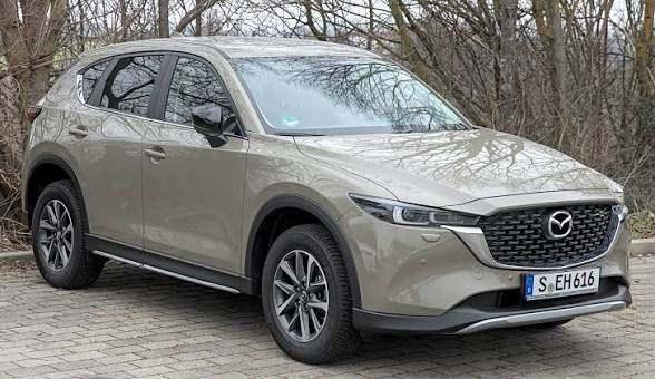 <p><span style="color:#B22222"><strong>MAZDA CX-5</strong></span></p>
