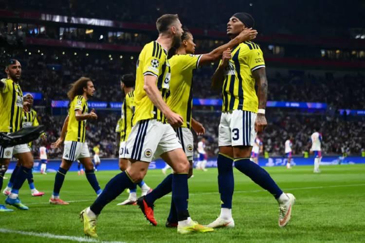 <p><strong>FENERBAH&Ccedil;E'NİN PUANINI TAHMİN ETTİ</strong></p>

