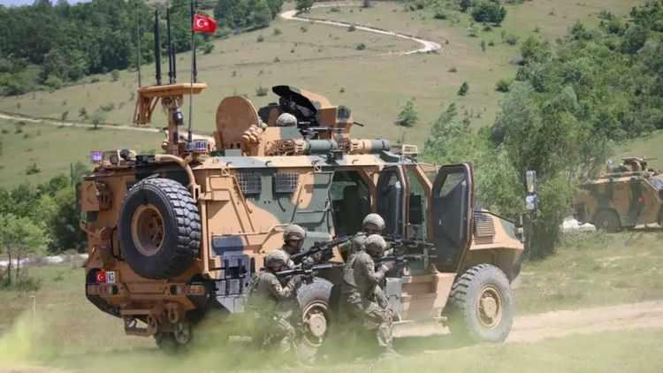 <p>Ercan Havalimanı &ccedil;evresi ile T&uuml;rk savaş gemilerinin konuşlanabileceği askeri noktaların, olası bir T&uuml;rkiye-İsrail &ccedil;atışmasında hedef haline gelebileceği ileri s&uuml;r&uuml;ld&uuml;.</p>

<p>&nbsp;</p>
