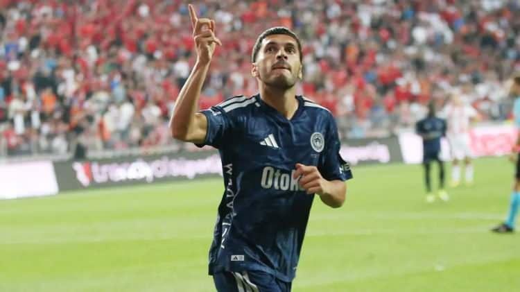 <p>Sol kanat: Oğuz Aydın (Fenerbah&ccedil;e)</p>
