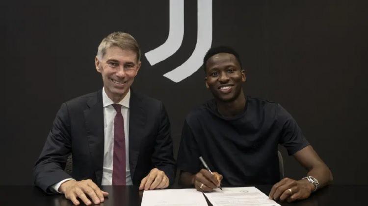 <p>Pape Matar Sarr ➡ Juventus (kiralık)</p>
