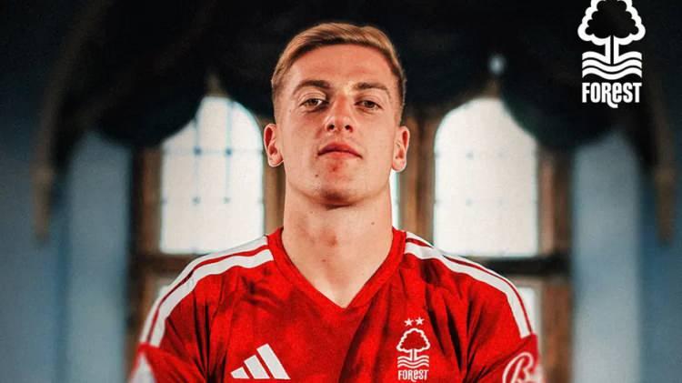 <p>Liam Delap ➡ Nottingham Forest</p>
