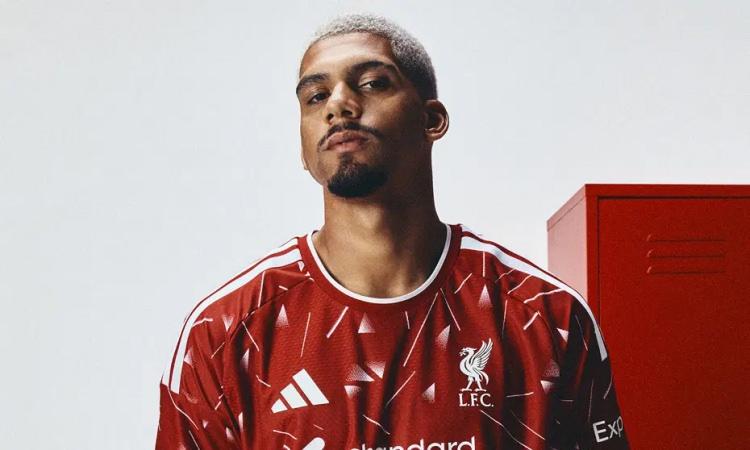 <p>Ronald Araujo ➡ Liverpool</p>
