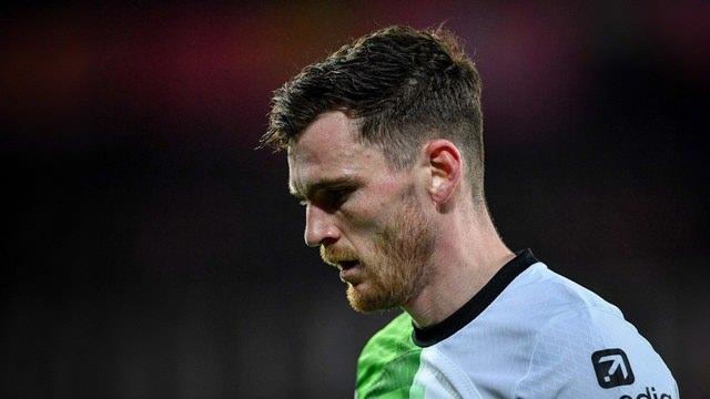 <p>Andrew Robertson ➡ Tottenham</p>
