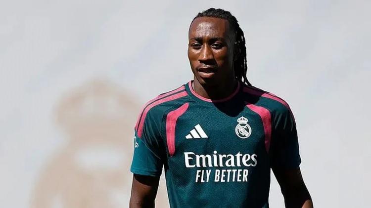 <p><strong>Yan Diomande > Real Madrid > 125 milyon euro</strong></p>
