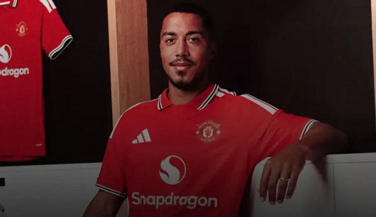 <p>Youri Tielemans ➡ Manchester United</p>
