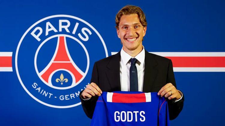<p>Mika Godts ➡ Paris Saint-Germain</p>
