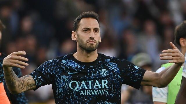 <p>Orta sahadaki performansıyla &ouml;ne &ccedil;ıkan milli yıldız, sezonun en iyi oyuncuları arasına adını yazdırdı.</p>
