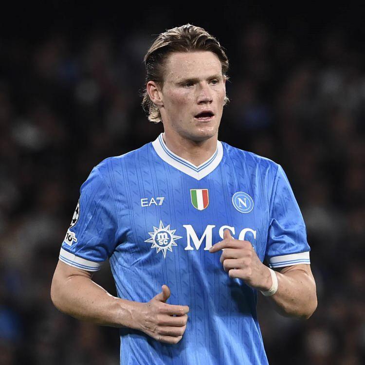 <p>Scott McTominay&nbsp; |&nbsp;Orta Saha</p>
