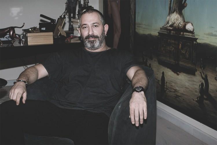 <p><strong>Burada ilk m&uuml;dahalesi yapılan komedyen daha sonra &Ccedil;anakkale Onsekiz Mart &Uuml;niversitesi Hastanesi'ne sevk edilerek burada anjio oldu.</strong></p>

