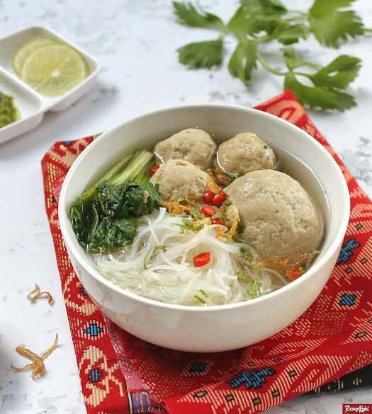 <p><span style="color:#B22222"><strong>84. BAKSO SOLO</strong></span></p>

<p>&Uuml;lke: Endonezya<br />
Puan: 3.9</p>
