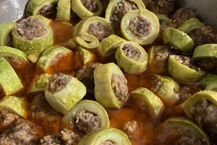 <p><span style="color:#B22222"><strong>80. DOLMA</strong></span></p>

<p><strong>&Uuml;LKE: T&Uuml;RKİYE</strong></p>

<p>Puan: 3.9</p>

