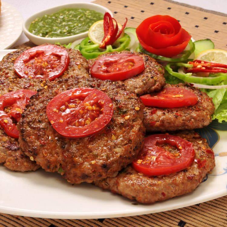<p><span style="color:#B22222"><strong>29. CHAPLI KABAB</strong></span></p>

<p>&Uuml;lke: Pakistan<br />
Puan: 4.2</p>
