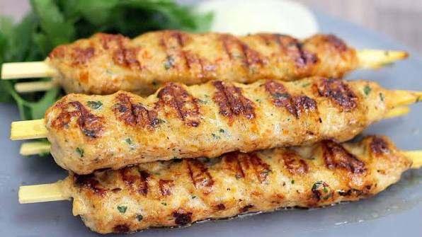 <p><span style="color:#B22222"><strong>21. LYULYA KEBAB</strong></span></p>

<p>&Uuml;lke: Azerbaycan<br />
Puan: 4.2</p>

