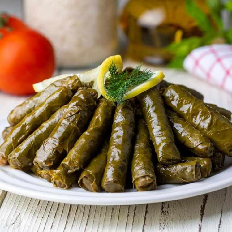 <p><span style="color:#B22222"><strong>16. SARMA</strong></span></p>

<p><strong>&Uuml;LKE: T&Uuml;RKİYE</strong></p>

<p>Puan: 4</p>

<p>15. YOUVARLAKIA</p>

<p>&Uuml;lke: Yunanistan<br />
Puan: 4.3</p>

<p>.2</p>
