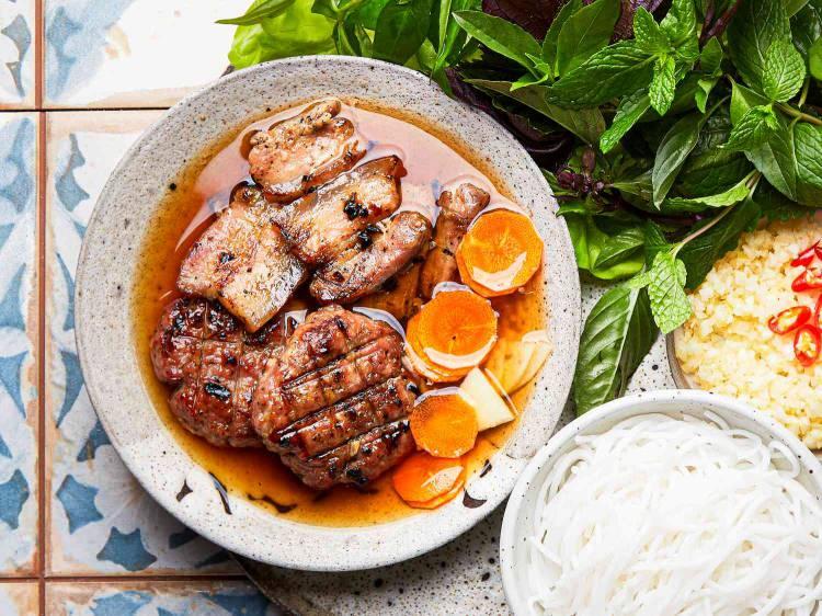 <p><span style="color:#B22222"><strong>14. B&Uacute;N CHẢ</strong></span></p>

<p>&Uuml;lke: Vietnam<br />
Puan: 4.3</p>
