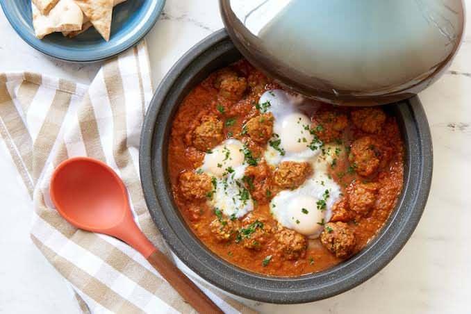<p><span style="color:#B22222"><strong>12. KEFTA TAGINE</strong></span></p>

<p>&Uuml;lke: Fas<br />
Puan: 4.3</p>
