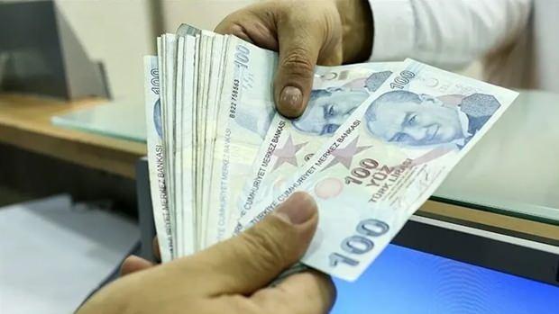 <p>Ek promosyondan yararlanabilmek i&ccedil;in Kredili Mevduat Hesabı, iki otomatik fatura &ouml;deme talimatı ve aktif kredi kartı kullanımı gibi şartların yerine getirilmesi gerekiyor.</p>

<p>&nbsp;</p>
