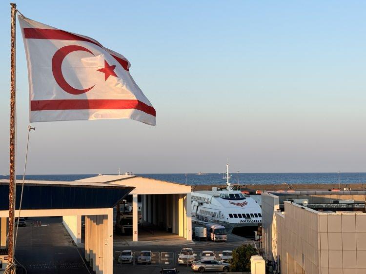 <p><span style="color:#B22222"><strong>MAHKEMEYE &Ccedil;IKARILDILAR</strong></span></p>
