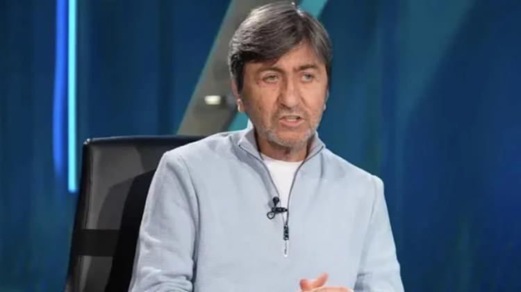 <p>TV8'de g&ouml;r&uuml;şlerini paylaşan Dilmen, gelecek hafta oynanacak Fenerbah&ccedil;e-Beşiktaş derbisinin sezonun gidişatı a&ccedil;ısından kritik olduğunu belirtti.</p>
