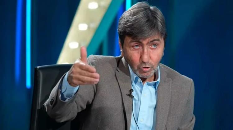 <p><strong>O kadar konsantrasyonu y&uuml;ksek ki Beşiktaş ma&ccedil;ını kazandığı anda ligin ilk yarısını 3-4 puan &ouml;nde bitirir diye d&uuml;ş&uuml;n&uuml;yorum.</strong></p>
