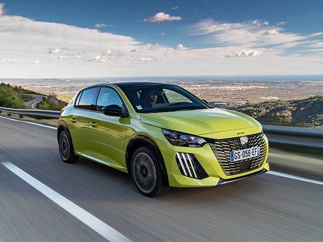 <p>Peugeot E-208 GT 100kW: 2.080.000 TL</p>
