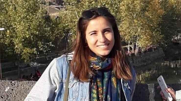 <p><strong>SORUŞTURMANIN İ&Ccedil;ERİĞİNİ ETKİLEYEBİLECEK İFADE</strong></p>

<p><br />
Umut Altaş'ın ABD'de verdiği ifade şimdi T&uuml;rk adli makamlarının elinde. İfadenin en kritik başlıklarını; Altaş'ın cinayet sırasında ara&ccedil;ta ve olay yerinde bulunduğunu doğrulaması, G&uuml;listan Doku'nun ara&ccedil; i&ccedil;inde vurulduğu iddiası, cesedin bagaja taşındığı anlatımı, Ş&uuml;kr&uuml; Eroğlu'nun olay sonrasında devreye girdiği iddiası, &ldquo;babam bu işi halledecek&rdquo; s&ouml;z&uuml;, Pertek yolundaki muhtemel ceset noktası, aynı BMW ile k&ouml;pr&uuml;ye geri d&ouml;n&uuml;lmesi, kamera kayıtlarına ilişkin iddia ve babasına g&ouml;nderilen &ldquo;Beni susturan sendin&rdquo; mesajı oluşturuyor.<br />
&nbsp;</p>

<p>Bununla birlikte Altaş'ın sorgu boyunca bazı kritik ayrıntılarda &ccedil;elişkili ifadeler vermesi, hamilelik, k&uuml;rtaj ve cesedin sonraki akıbetine ilişkin bazı anlatımlarının doğrudan g&ouml;zleme değil duyuma ve aktarıma dayanması nedeniyle, FBI tutanağındaki iddiaların diğer deliller, HTS ve PTS kayıtları, dijital materyaller ve tanık ifadeleriyle birlikte değerlendirilmesi bekleniyor.<br />
&nbsp;</p>

<p>Erzurum ve Tunceli Cumhuriyet başsavcılıklarınca y&uuml;r&uuml;t&uuml;len soruşturmada, G&uuml;listan Doku&rsquo;ya ne olduğu ve cesedinin nerede bulunduğunun ortaya &ccedil;ıkarılmasına y&ouml;nelik &ccedil;alışmalar &ccedil;ok y&ouml;nl&uuml; olarak s&uuml;r&uuml;yor.</p>
