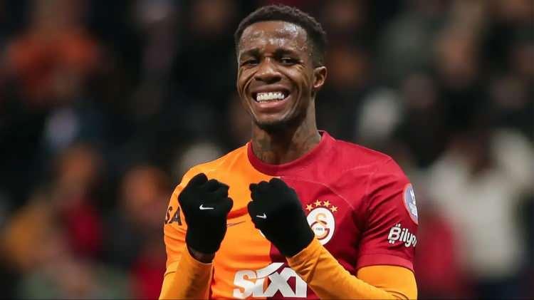 <p>Wilfried Zaha | Sol kanat</p>
