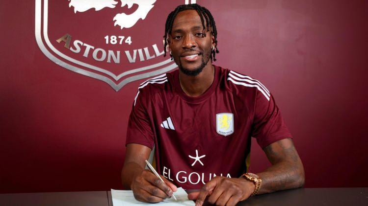 <p>Transfer &ccedil;alışmalarını s&uuml;rd&uuml;ren Trabzonspor'dan flaş bir hamle geldi.</p>
